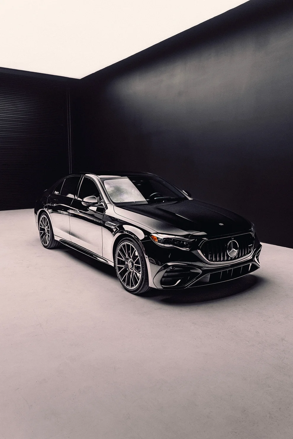 INOCLEAR E - 7.5MIL Gloss Paint Protection Film 60" x 50FT - Image 4